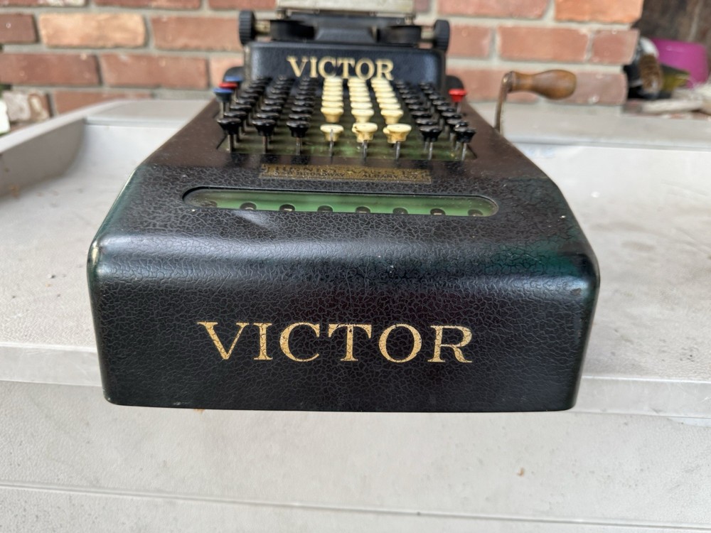 VICTOR Adding Machine Vintage 1920's Working
