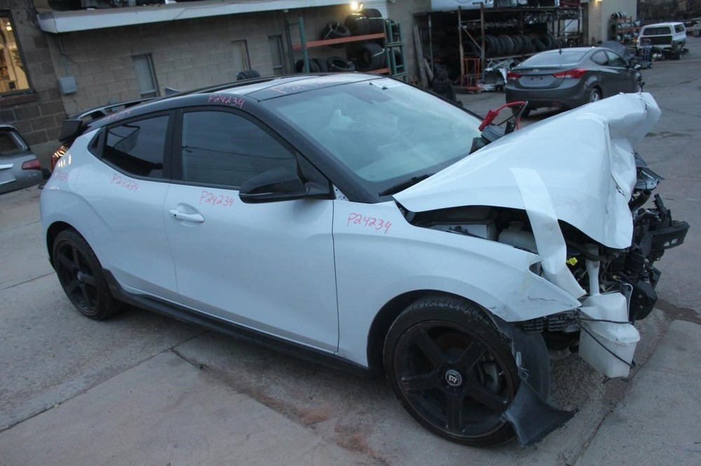 Camera/Projector Camera Front Windshield Mounted Fits 19-20 VELOSTER 611533