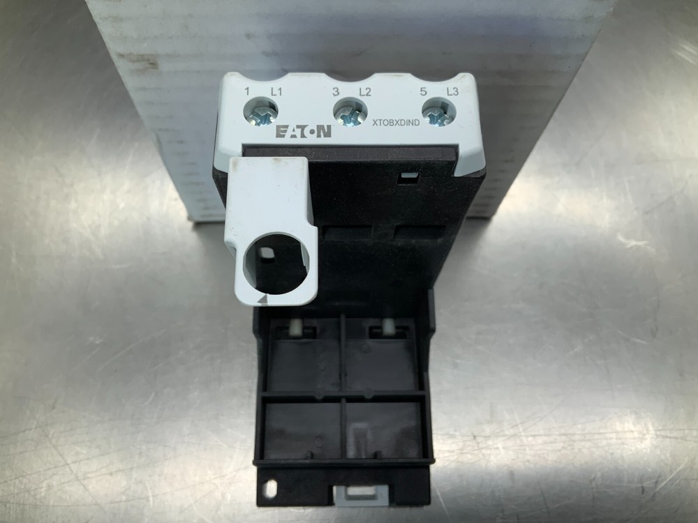 Eaton XTOBXDIND DIN Rail or Panel Mount Adapter Frame D