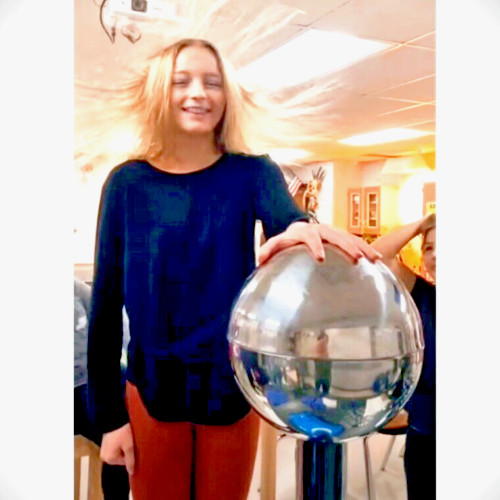 Van De Graaff Generator Motorised In Heavy Motor With All Practical Accessories