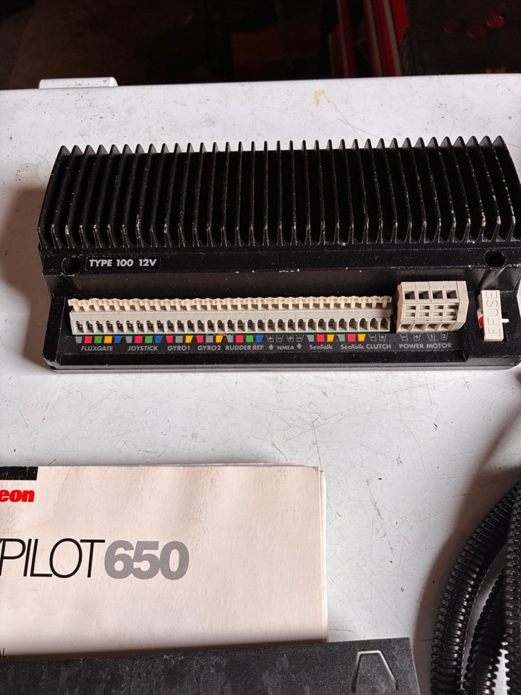 Raymarine Raypilot 650 Course computer, Control head $ Fluxgate