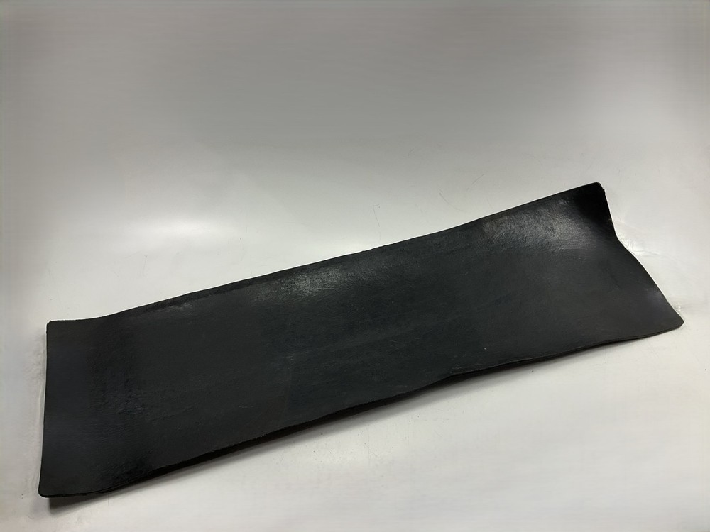 ProTecta 9583 Diamond Tailgate Protector Rubber Liner Mat - 1994-up Chevy S10