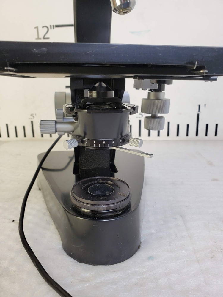 Vintage Leitz Wetzlar Binocular Microscope 736143 w/ 4 Objectives