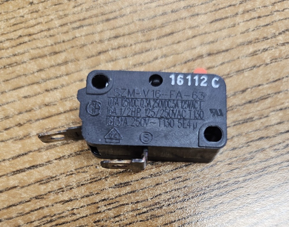 GENUINE THERMADOR MICROWAVE MICRO SWITCH 00614766 - USED