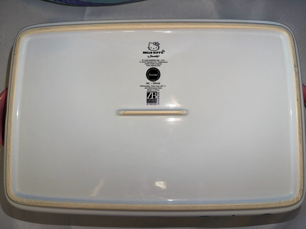 HELLO KITTY Sanrio EASTER Bakeware 8x12 Rectangular Ceramic Baker New (no box)