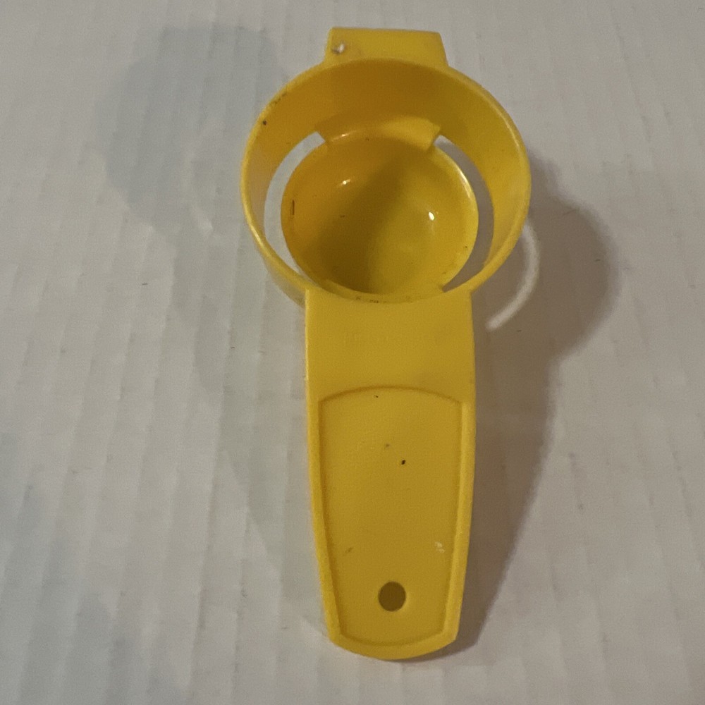 Tupperware Small Funnel or egg separator- Yellow 779-11