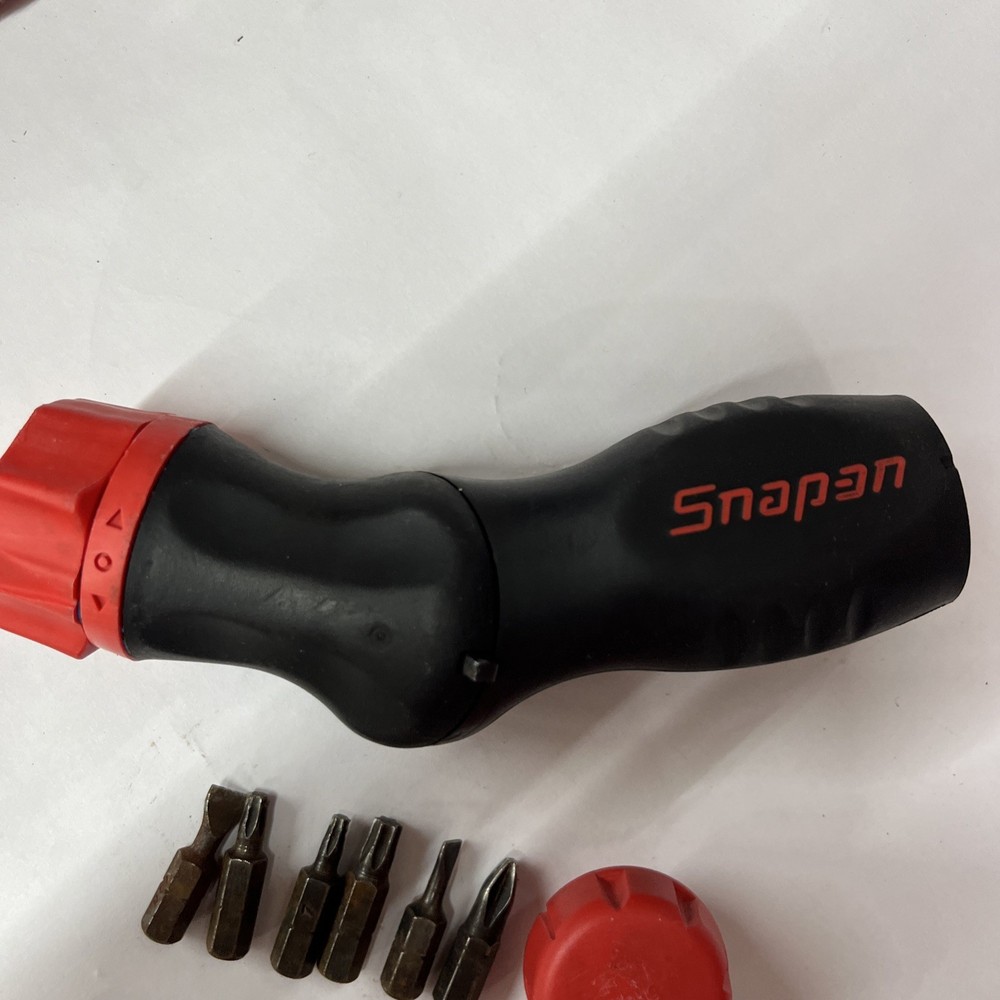 Snap-on Tools | SGDMRCE4 Soft Grip Ratcheting 5-Position Screwdriver Red 6 Bits
