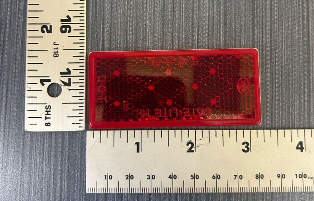 25 Pack- PM Peterson Red Rectangular Quick-Mount Reflector B483R 1 3/8" X 3 1/8"