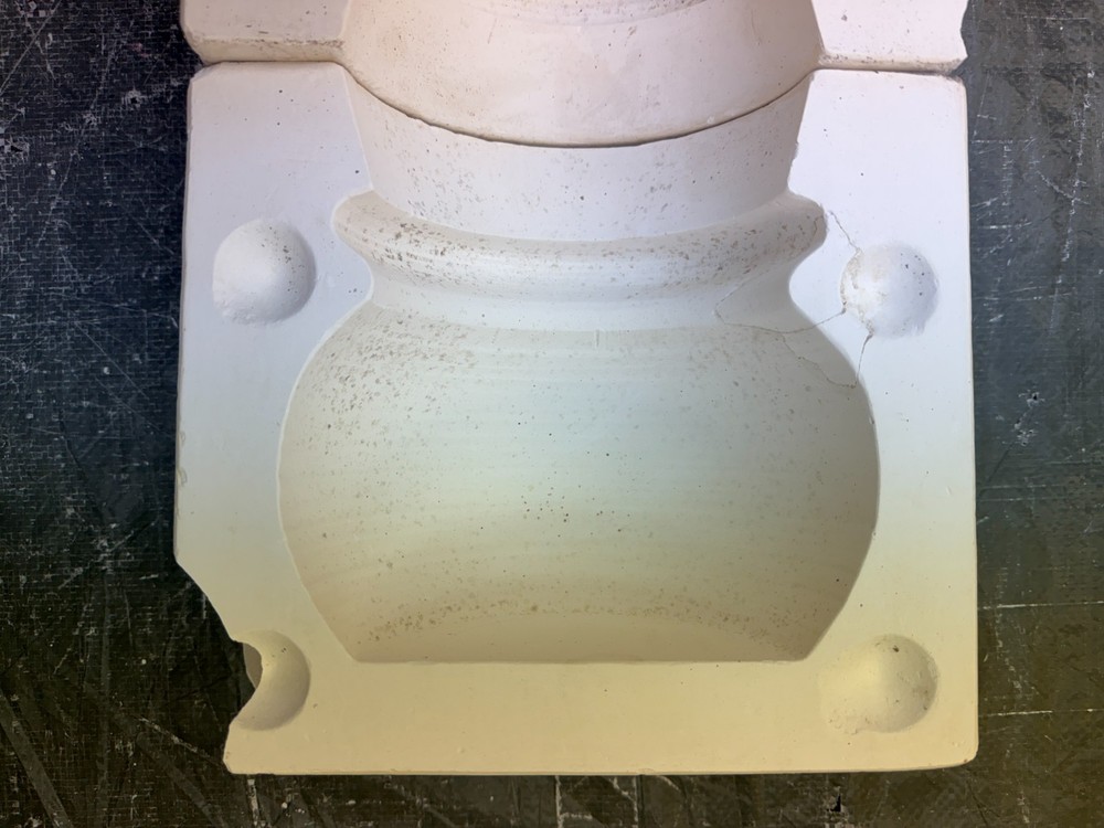 VINTAGE SCHMID CERAMIC MOLD #SMD-819 SMALL WHEEL THROWN PLANTER
