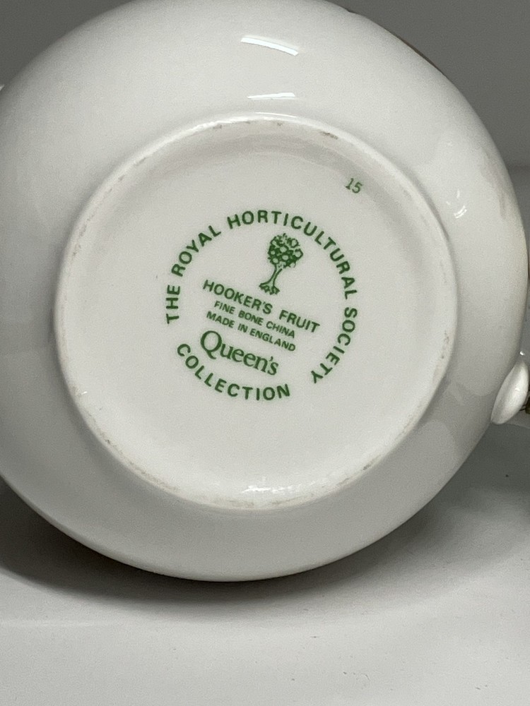 Queens Hookers Fruit Creamer Sugar Set Bone China White Peach Tableware