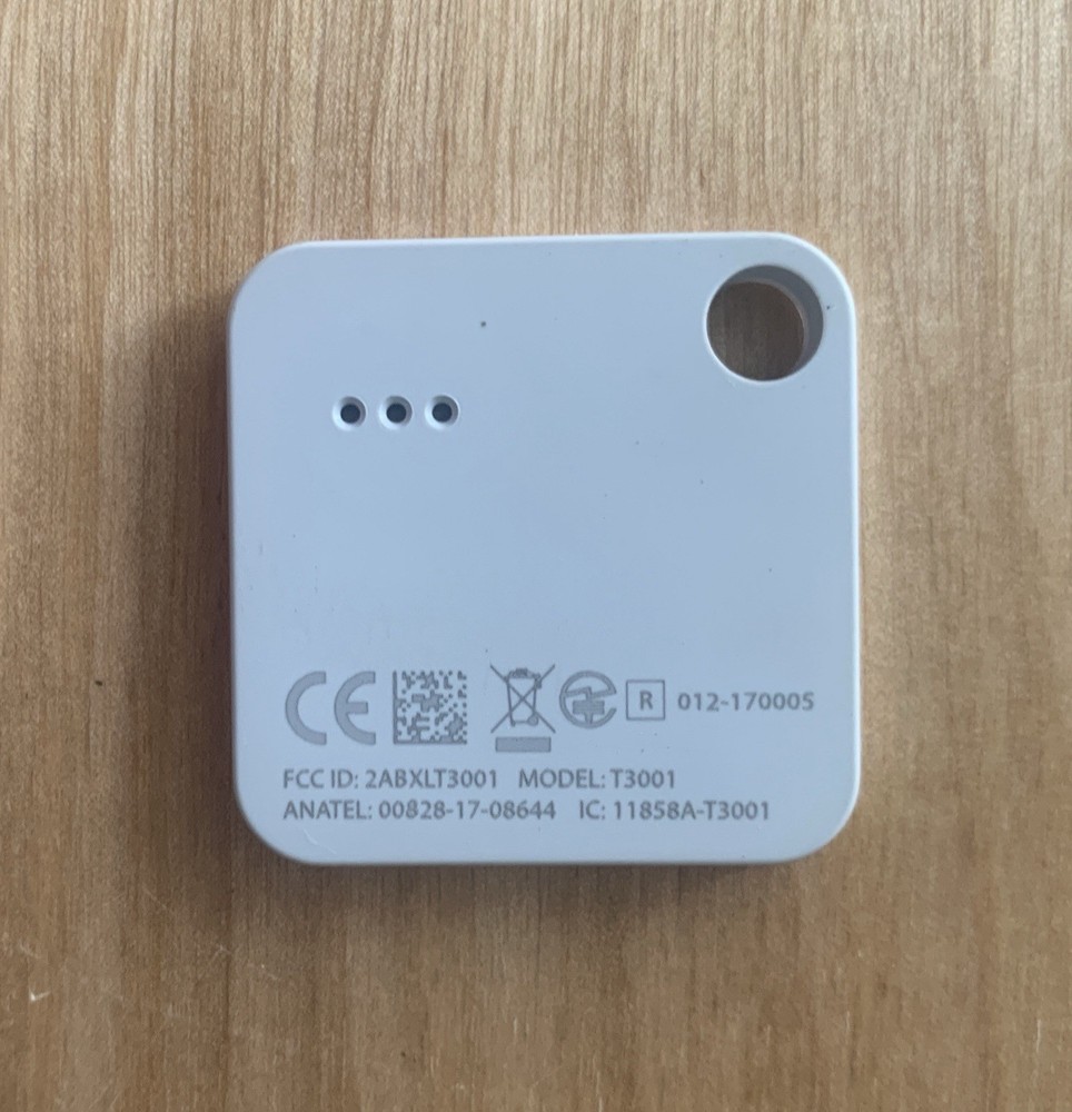 Tile Mate Bluetooth Tracker Phone Wallet Anything Finder (1-Pack)