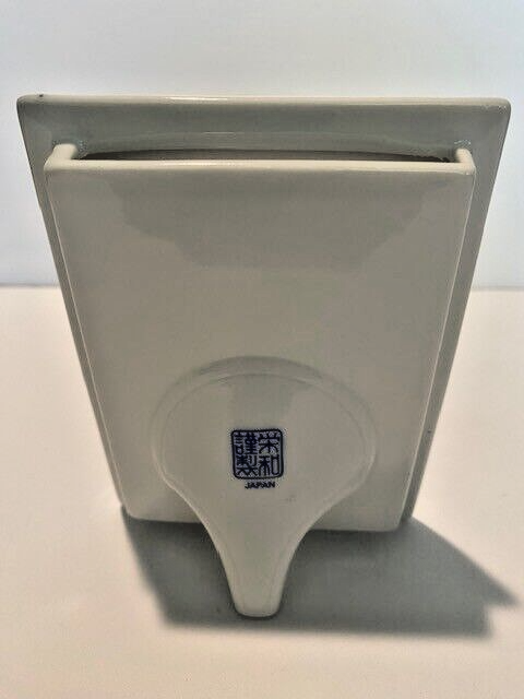 Imari Japan Ceramic Picture Frame 3 3/4" x 5" Rectangular with Oval Opening