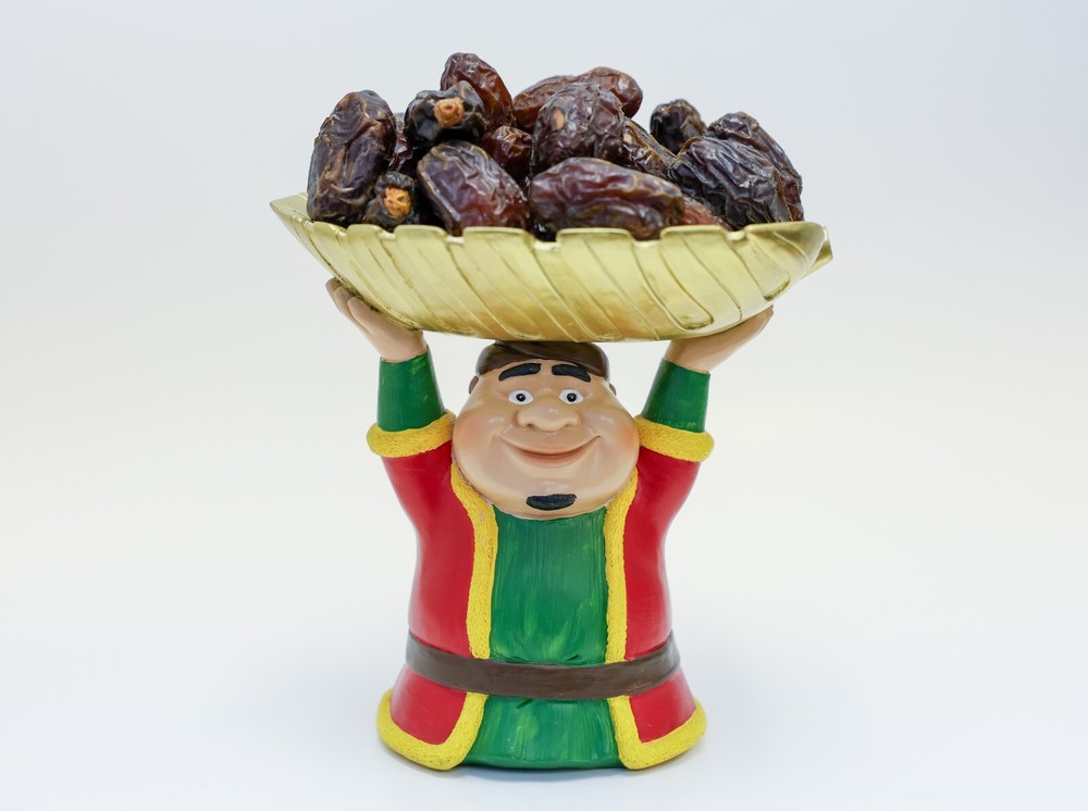 MBC Fananees Ramadan Fat Character Holding Leaf Ceramic Tray فنانيس رمضان