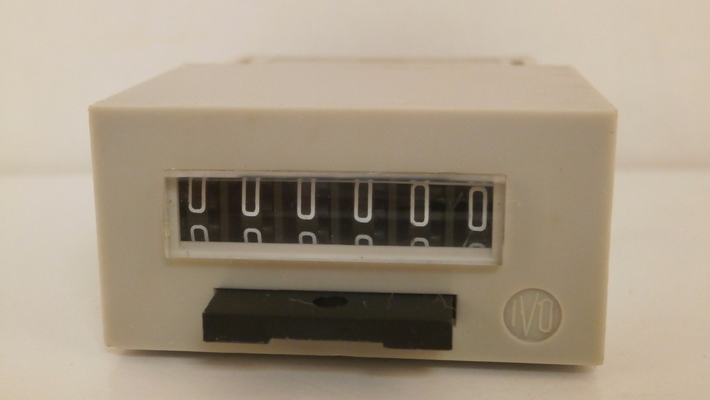 IVO 6 DIGIT COUNTER W/RESET