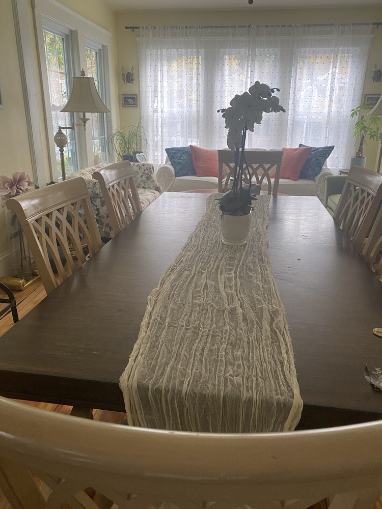 Large Dining Table Seats 10-12, Picture Shown Without the leaf.