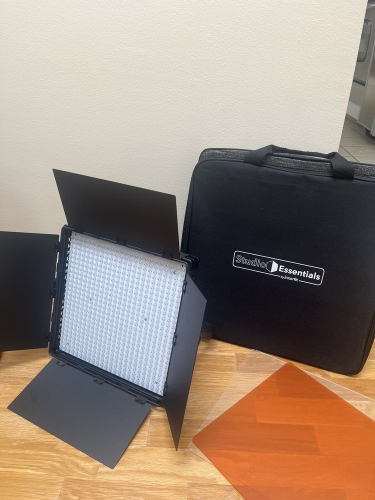 Studio LED Panel-Interfit Studio Essentials 600 Daylight LED Panel