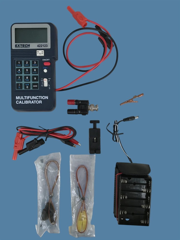Extech Instruments Model 422123 Precision Multifunction Calibrator w/ Case