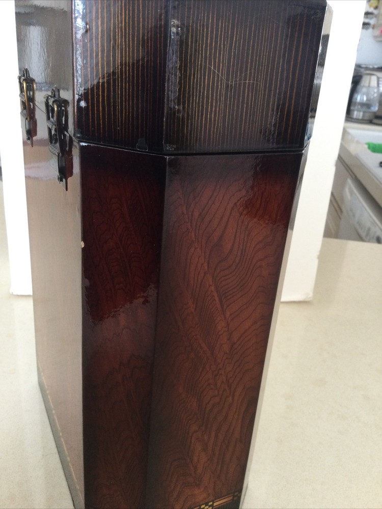 Vintage Wine Box Carrier. Holds Two Bottles.