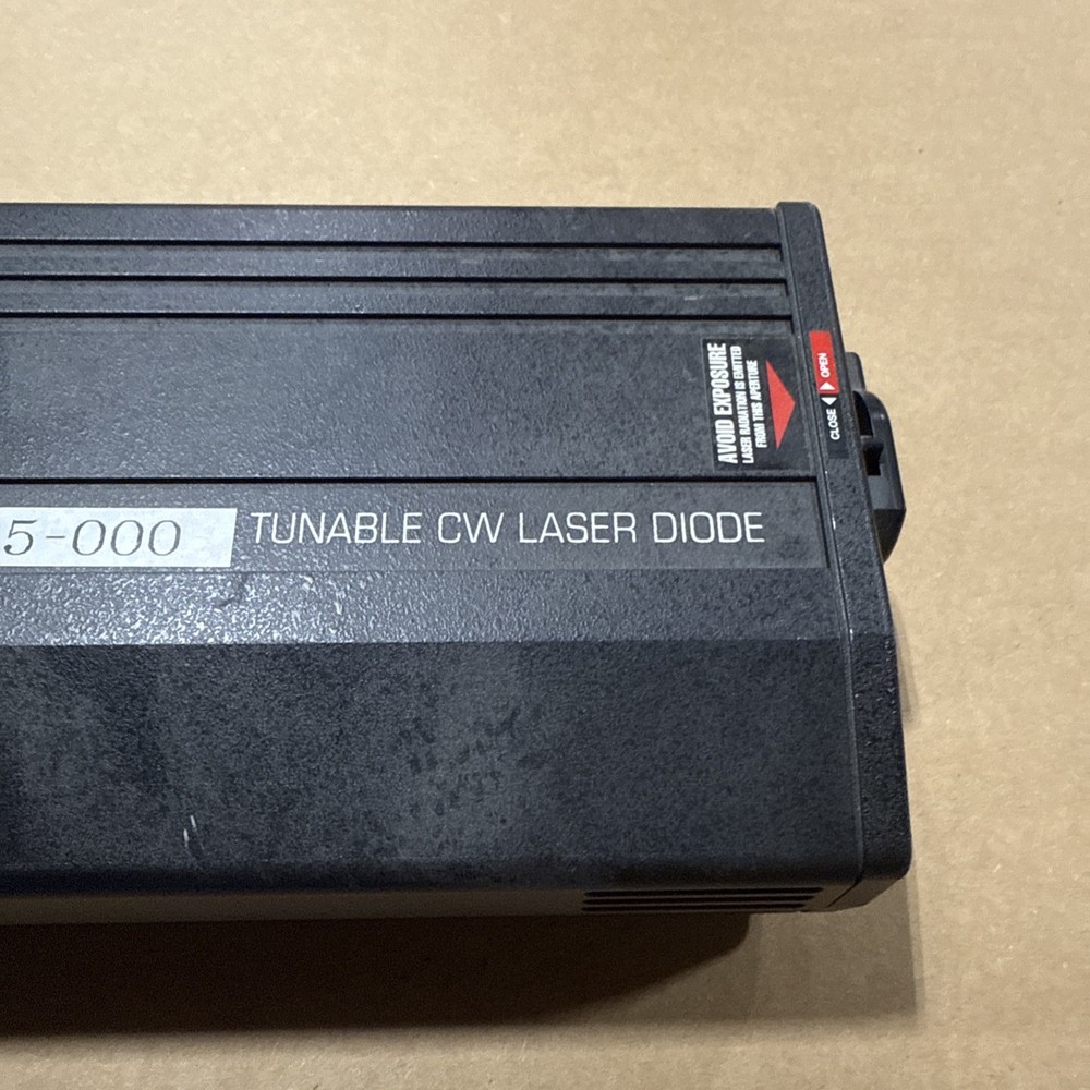 SDL TUNABLE CW DIODE LASER *untested* READ