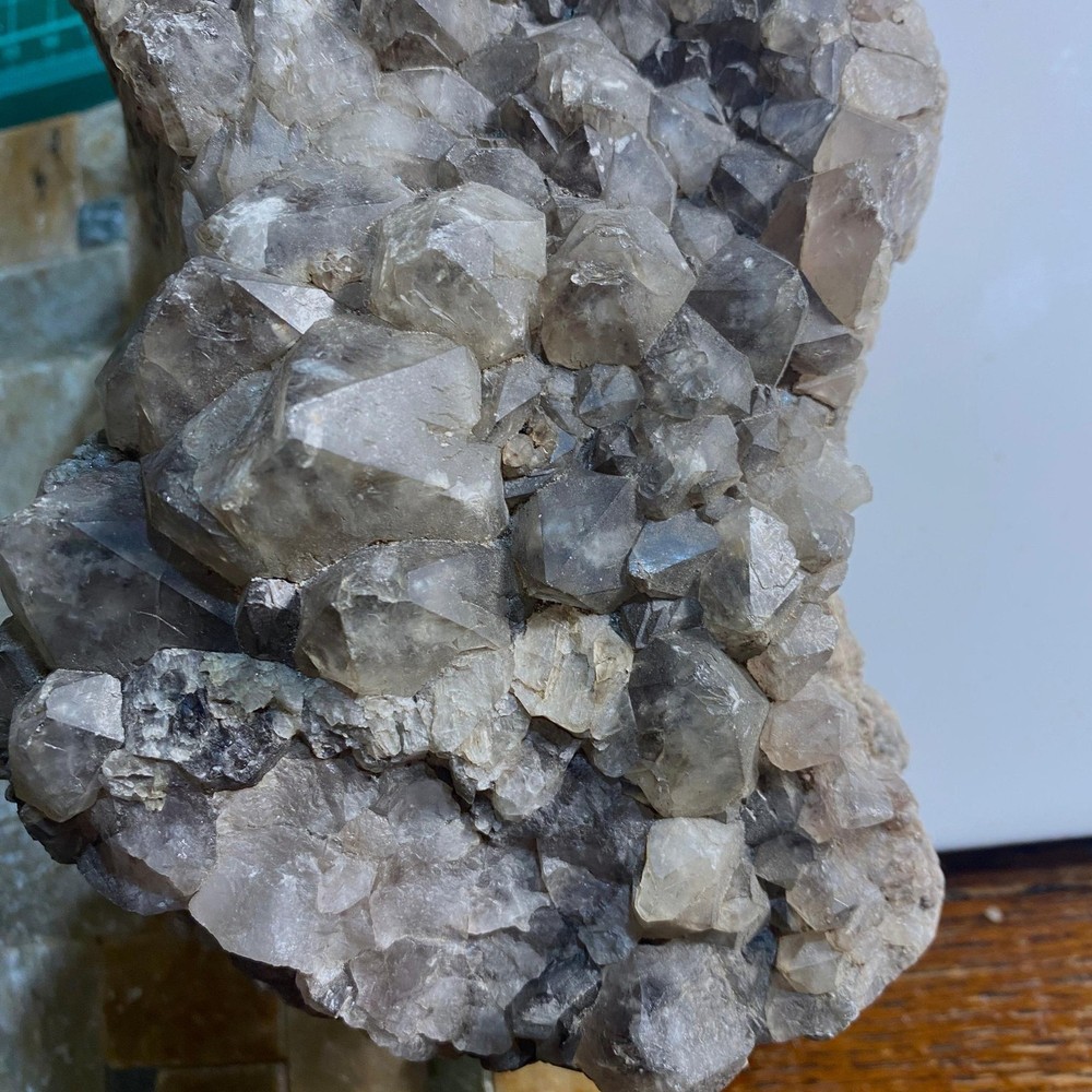 QUARTZ CRYSTAL ASSEMBLAGE - ROSTOWRACK PIT, CORNWALL HEAVY 2937g MF4039