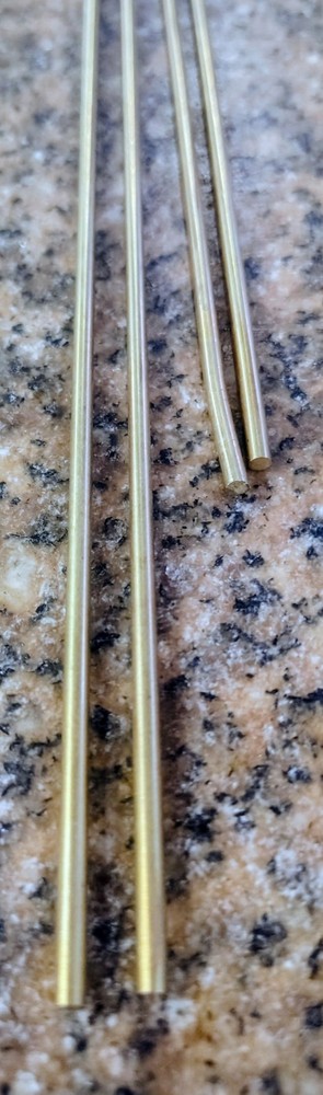 🗽K & S ENGINEERING SOLID BRASS RODS 1/8" DIA 4 Pcs