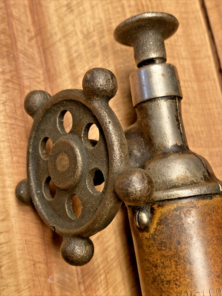 ANTIQUE KELLOGG BRASS GREASE & OIL GUN