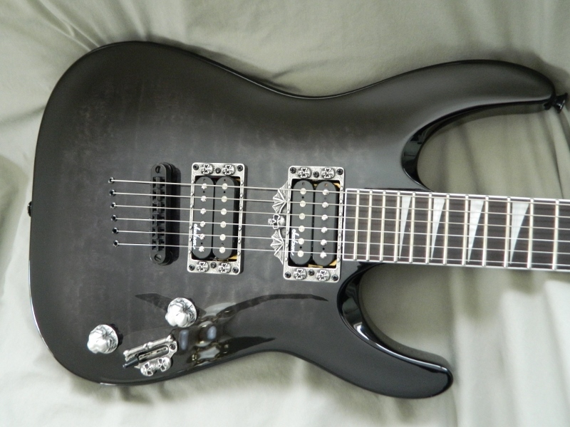 4 SKULL GUITAR KNOBS - HAND MADE SOLID METAL SPEED KNOBS 3 SKULLS PER KNOB