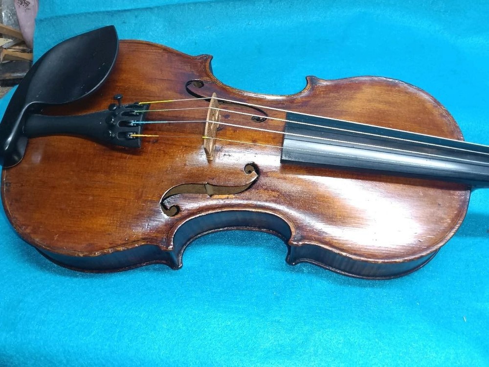 1870's Lion Head Violin