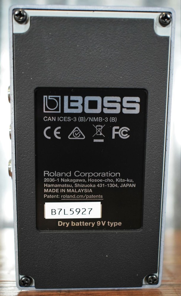 Boss SY-1 Guitar Synth Effect Pedal