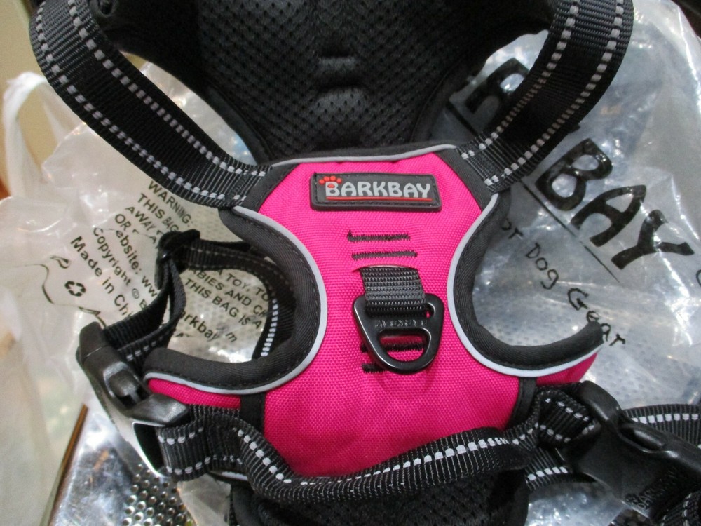 BARK BAY Harness Vest L Hot Pink New in Package no pull