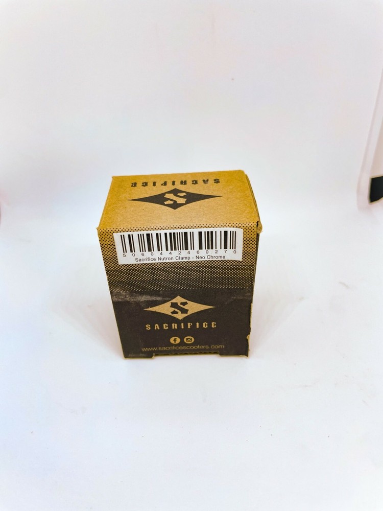 SACRIFICE NUTRON 2 BOLT COLLAR CLAMP - NEO CHROME
