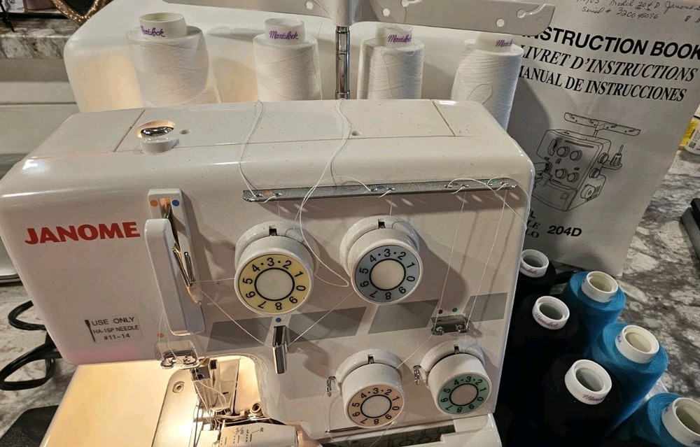 Janome 204D Serger Machine 2005 With Case Thread Tools