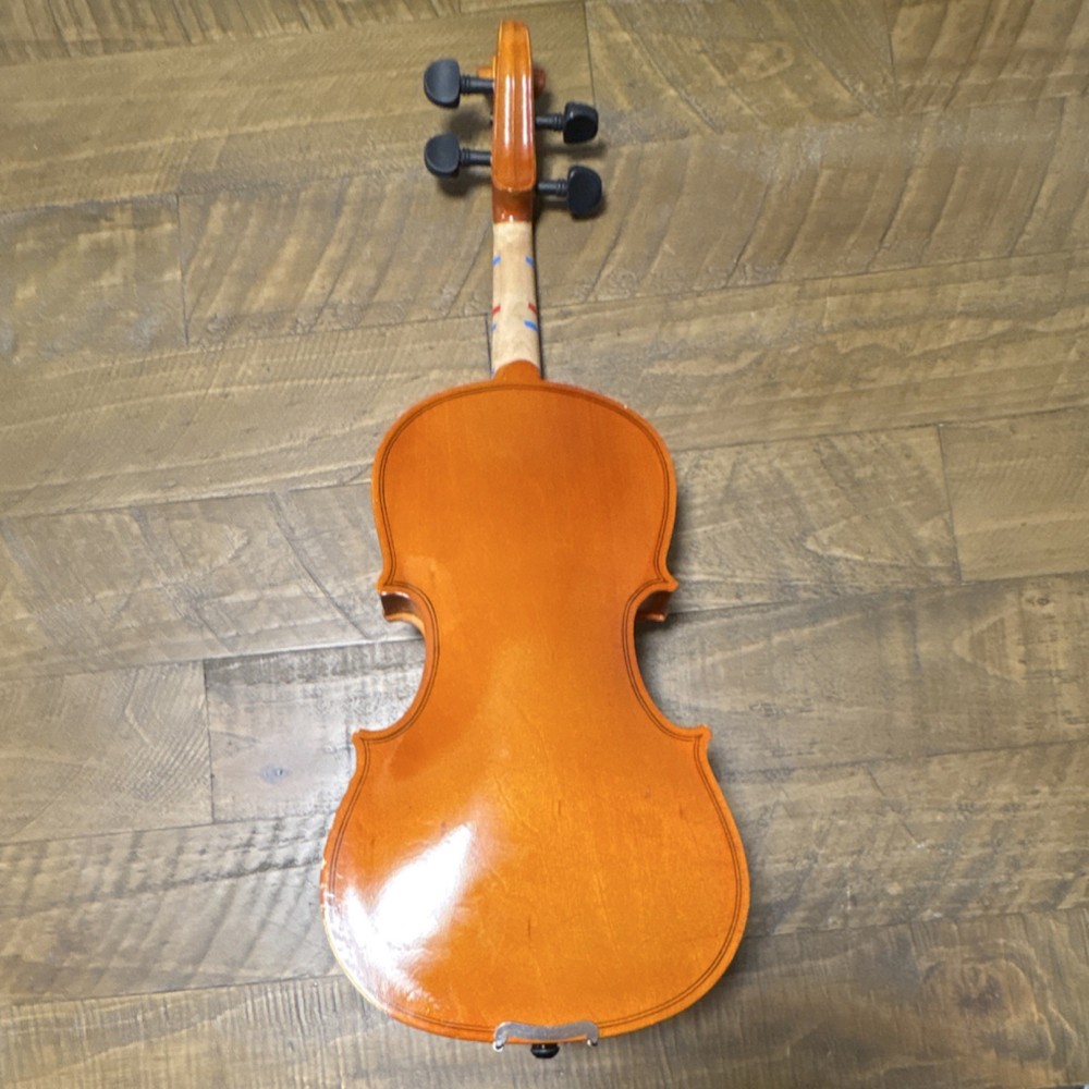 Functional Unmarked Full Size Violin W/ Chin rest