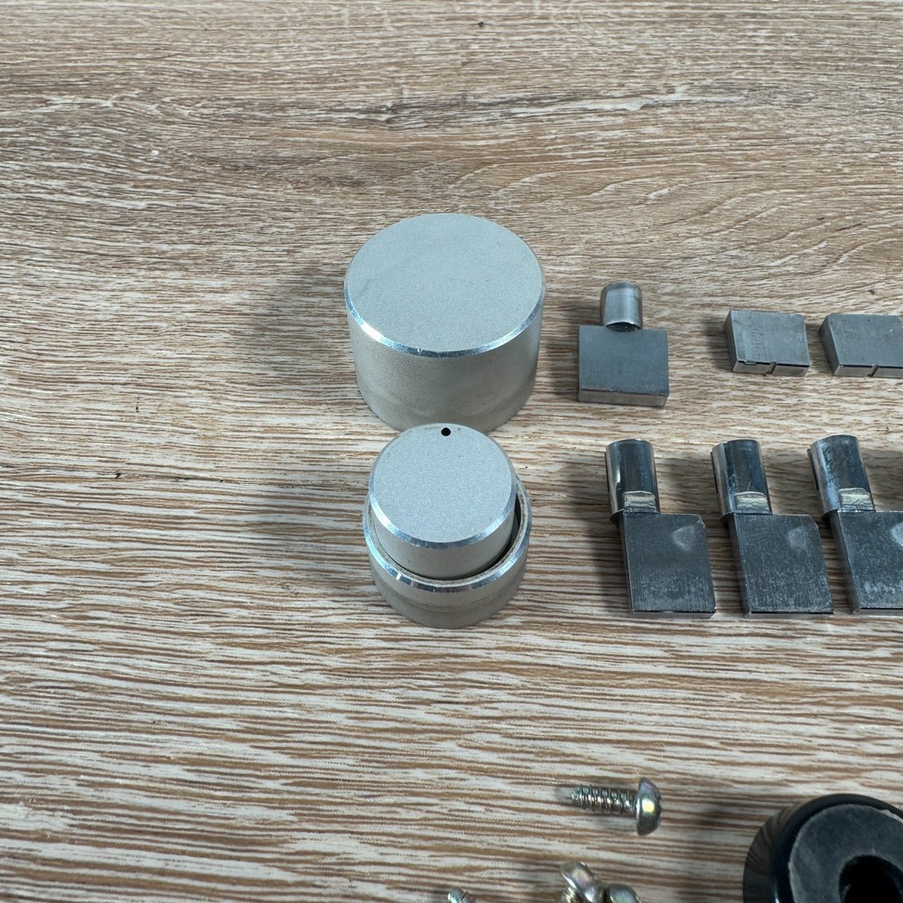 Fisher RS-220 Stereo Receiver Bottom Feet Knobs Knob Set Switch Cover