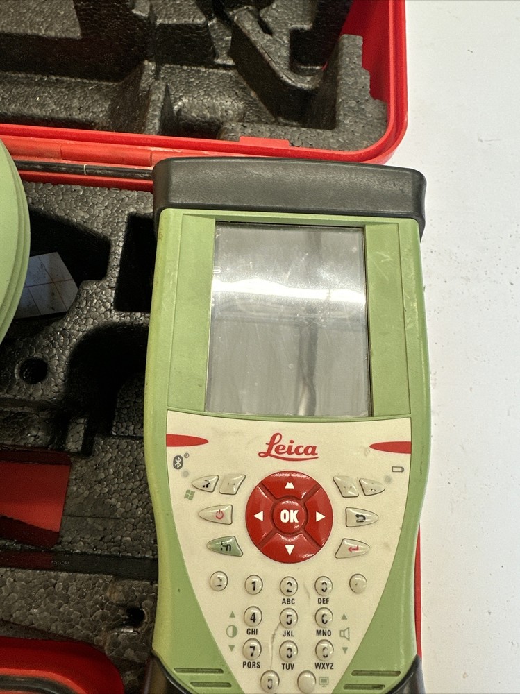 Leica GPS GS08plus and CS10 controller