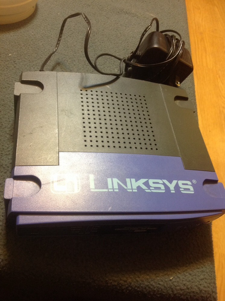 Linksys EtherFast BEFSR11 WAN/LAN Cable/DSL Broadband Wired Router