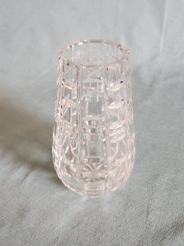 CLEAR CRYSTAL VASE 7" HIGH