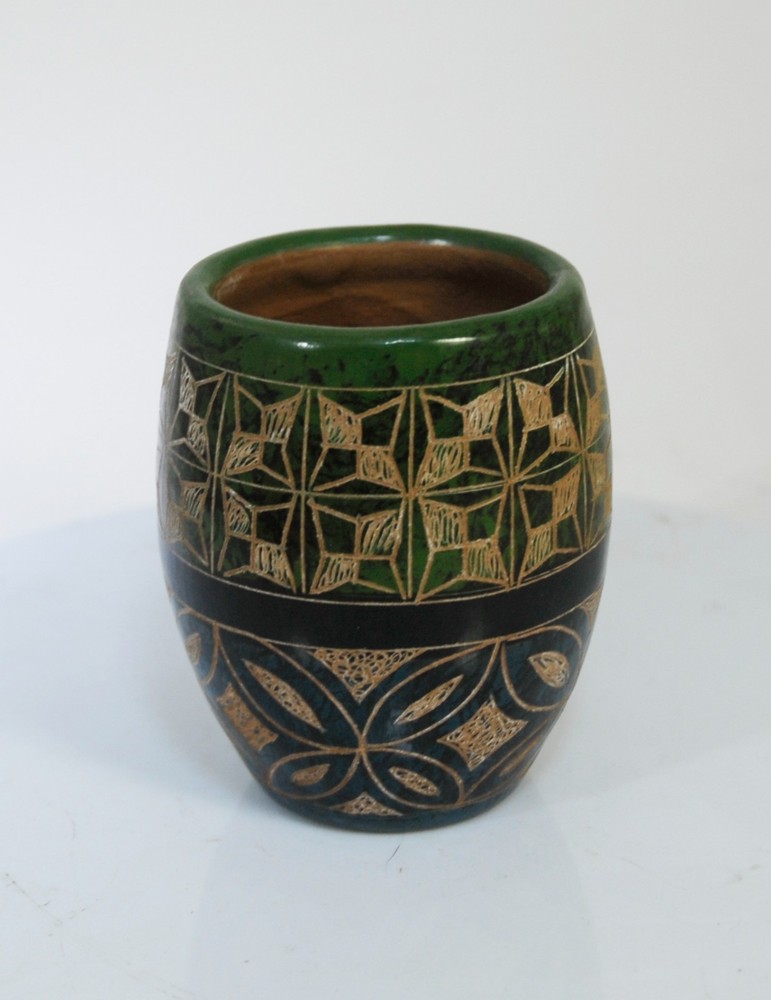 Handmade small vase pottery 3''x 2.75''