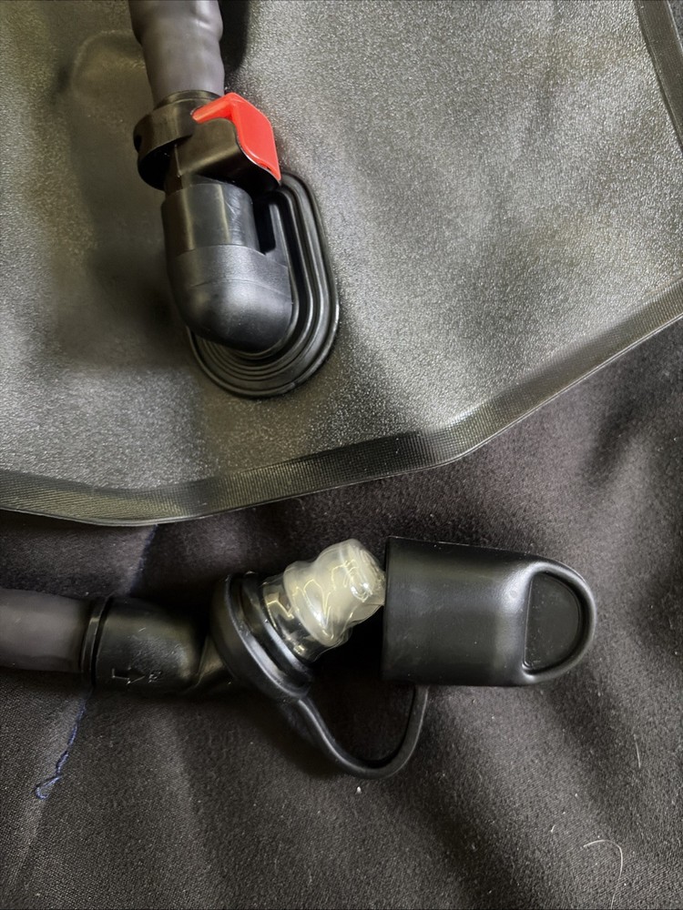 Condor H Harness, Hydration Bladder Carrier And Hydration Bladder