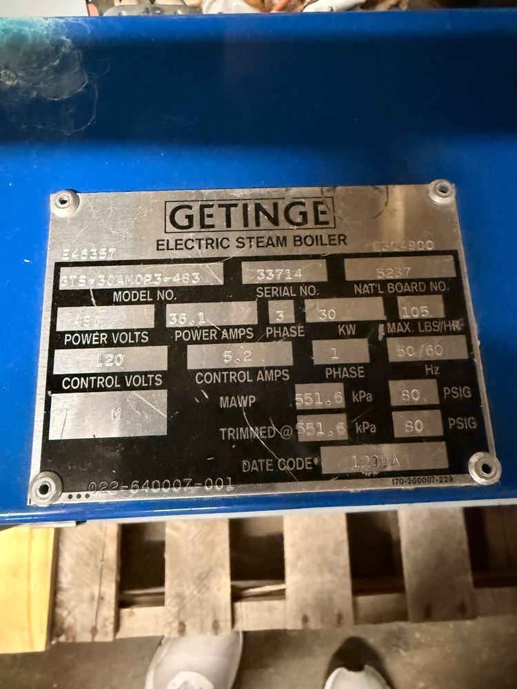 GETINGE Autoclave Model 533LS Vacuum Steam Sterilizer