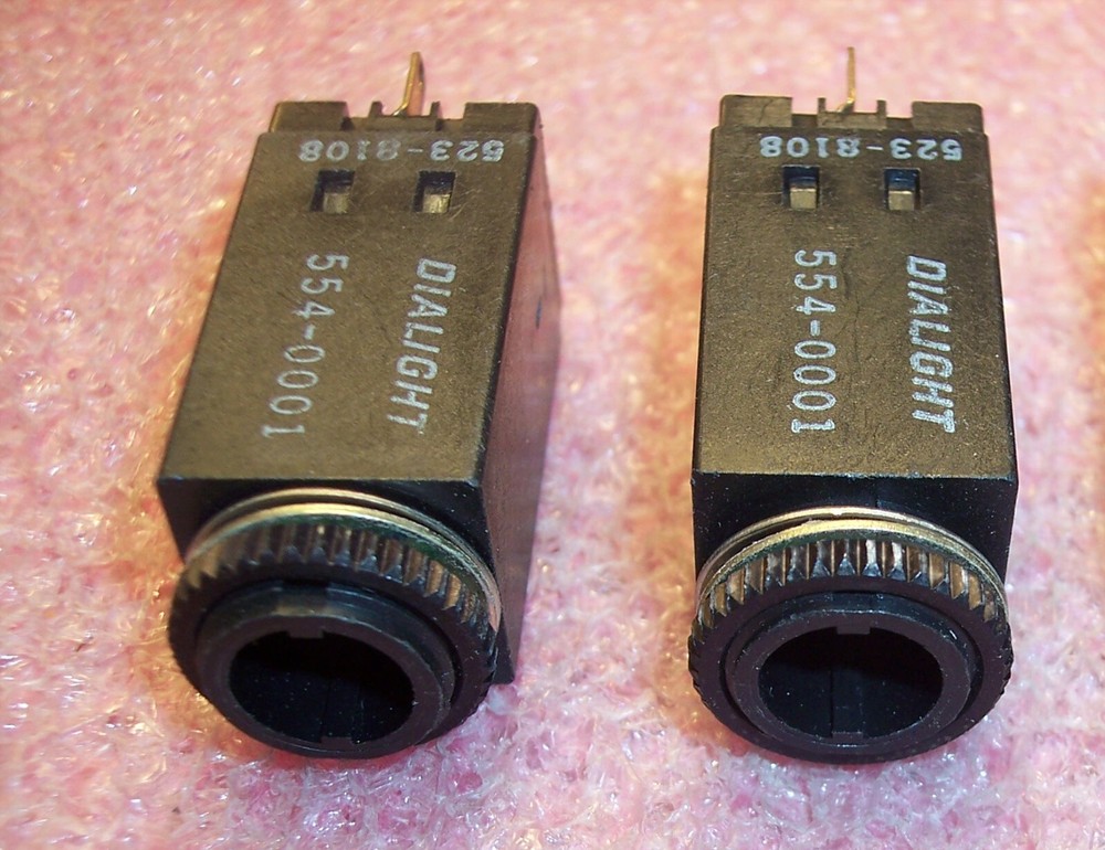 QTY (4) 554-0001 DIALIGHT LED SWITCH BASES NOS