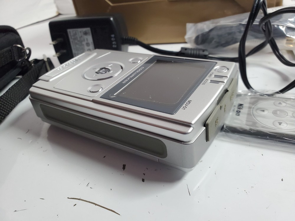 Nikon Coolwalker MSV-01 - Bad Battery - Digital Photo Storage