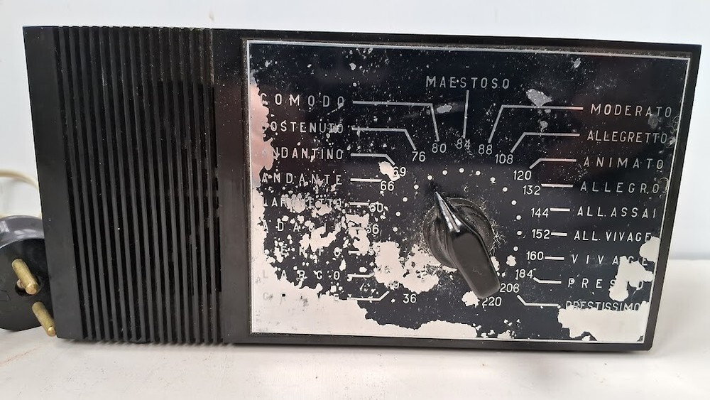Vintage Electronic Metronome RHYTHM Transistor Soviet Russia USSR 1972