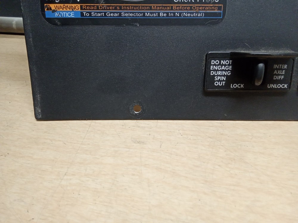 Freightliner A06-40924-001-E Dash Panel Cluster