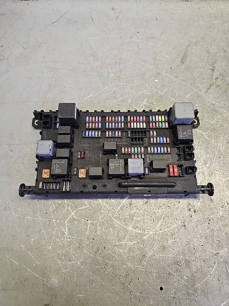 Daf Xf 106 Fuse Box 1925270