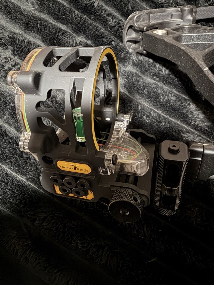 Mission Switch Compound Bow Black Aluminum Stinger Stabilizer Trophy Ridge Sight