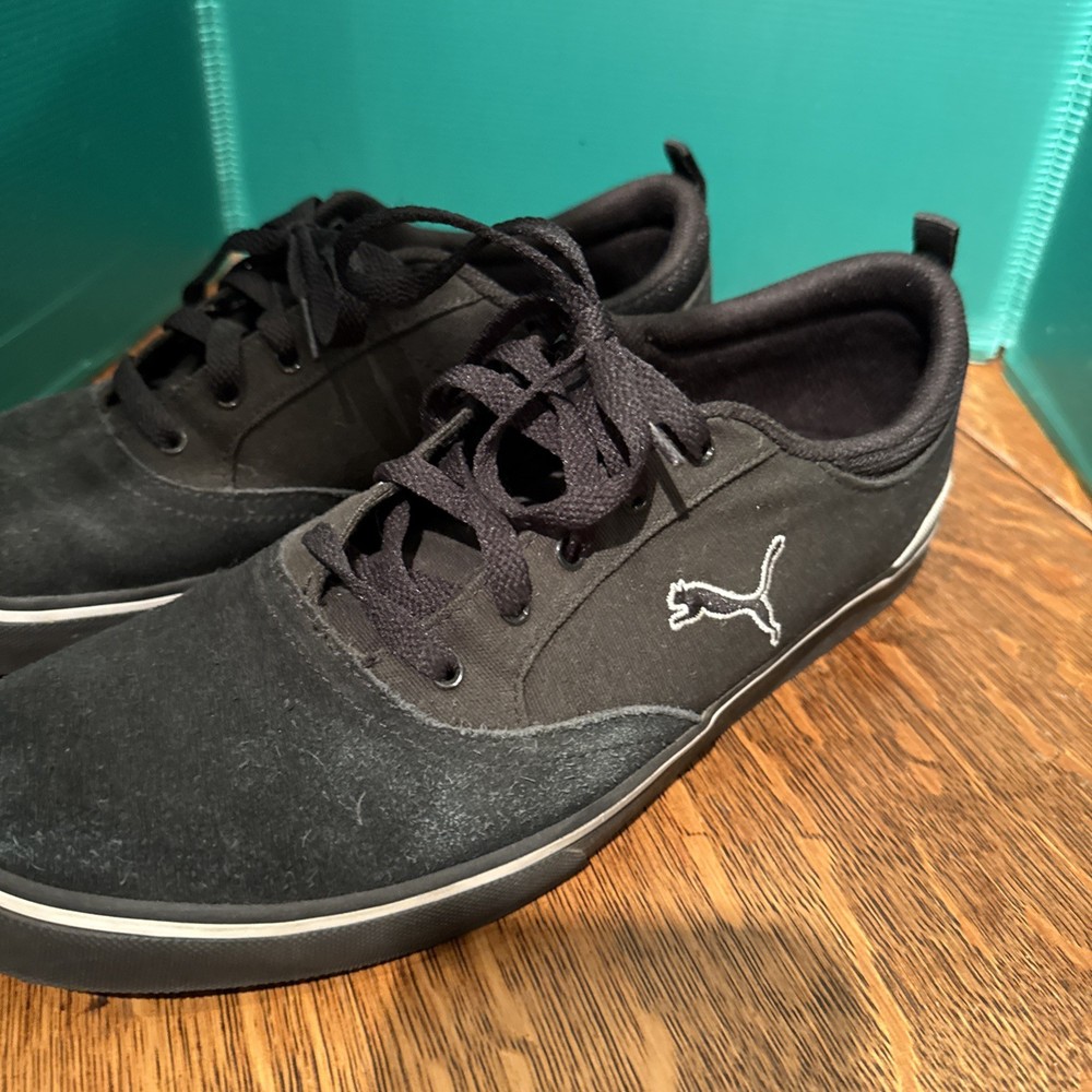 PUMA Mens Size 11.5 Low Rise Suede