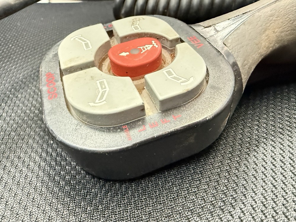 Boss MSC10165 V-Blade Control-Handheld