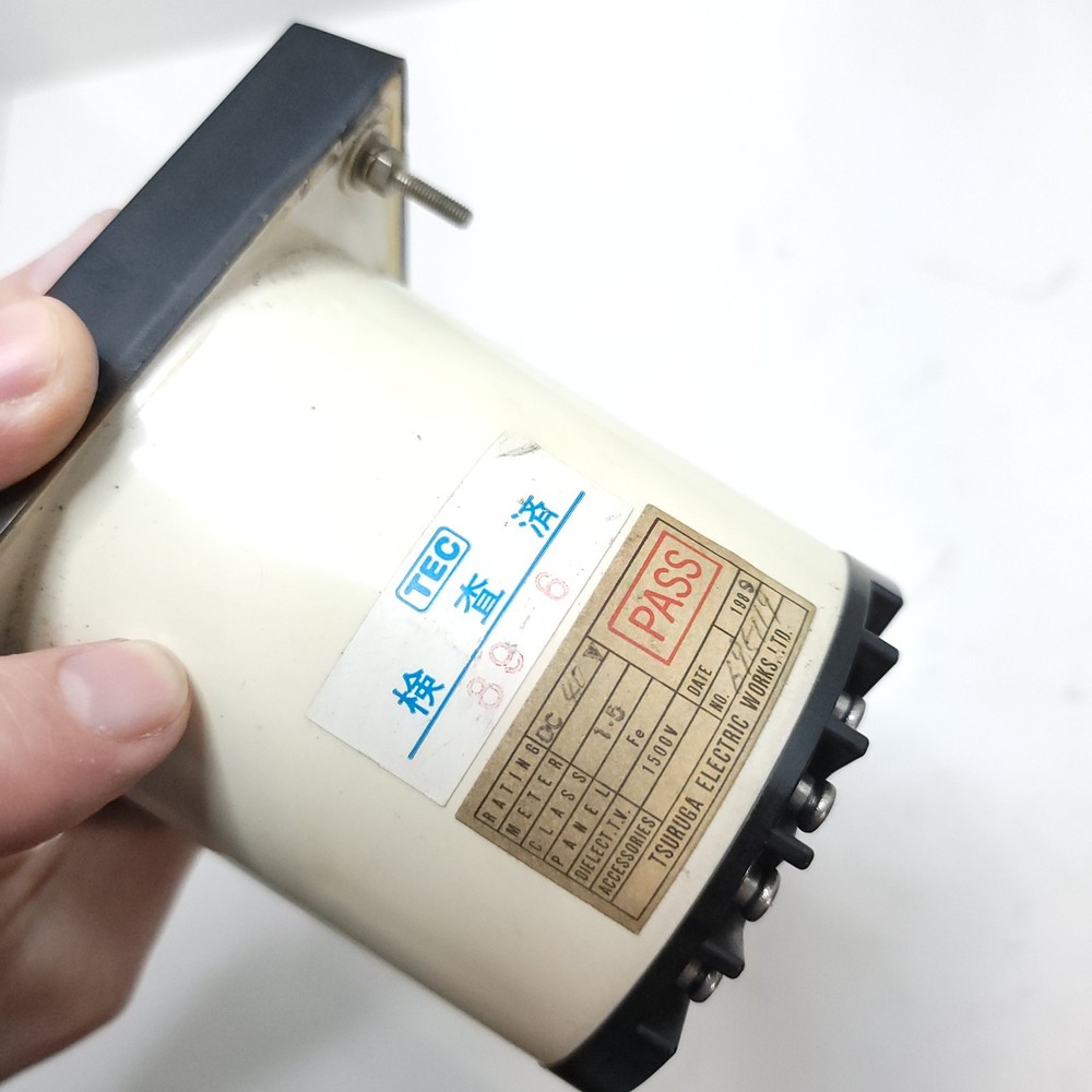 Tsuruga NRC-100HL 0-40VDC Voltmeter