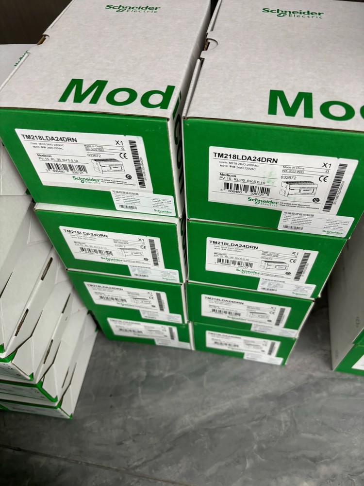 1pcs Schneider Electric TM218LDA24DRN Programmable Logic Controller